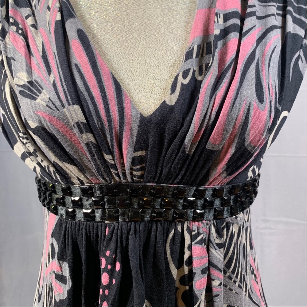 Express Black Graphic Top w/Rhinestone detail (S) - Picture 6 of 16